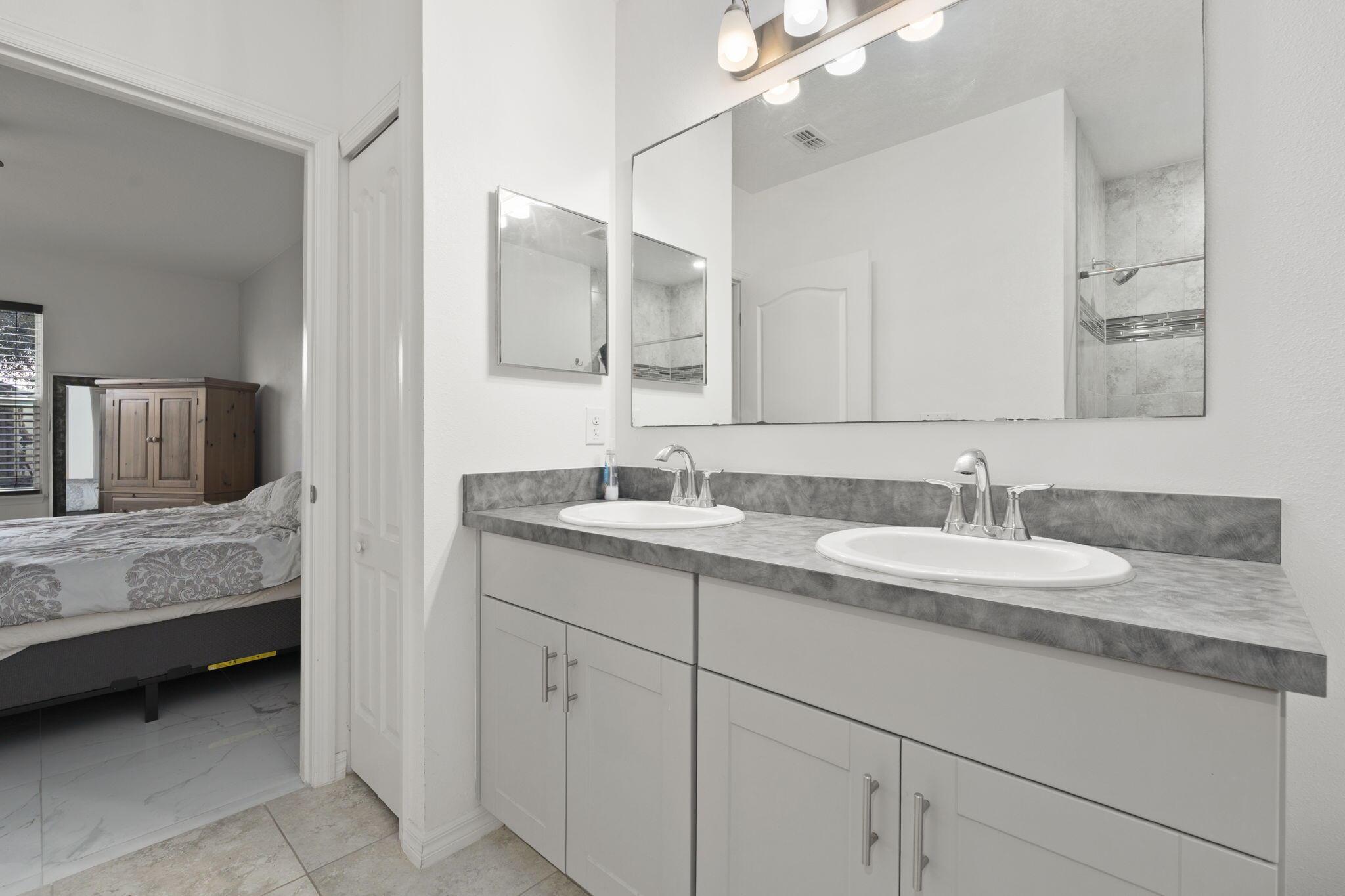 PORT ST LUCIE SECTION 8 - Residential