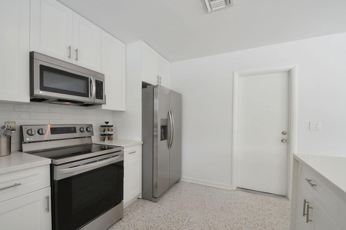 PALM BEACH ISLES 1 - Residential