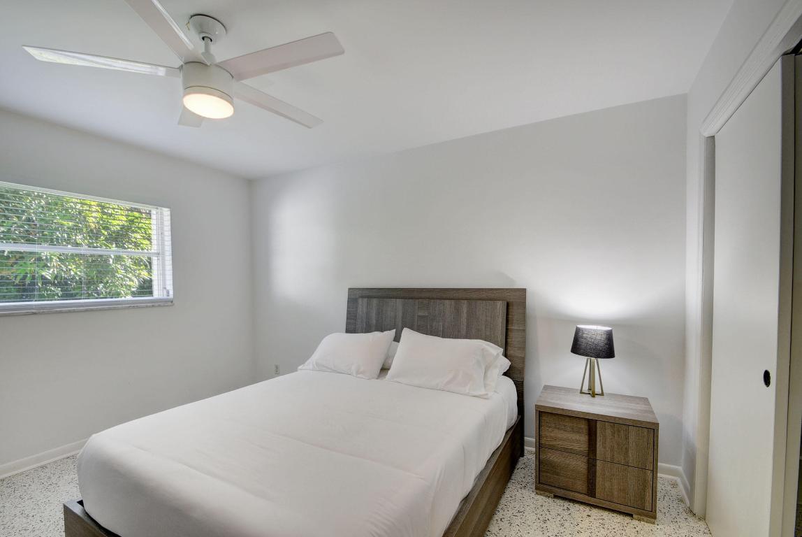 PALM BEACH ISLES 1 - Residential