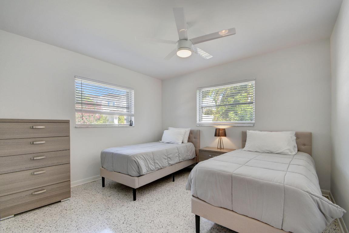 PALM BEACH ISLES 1 - Residential