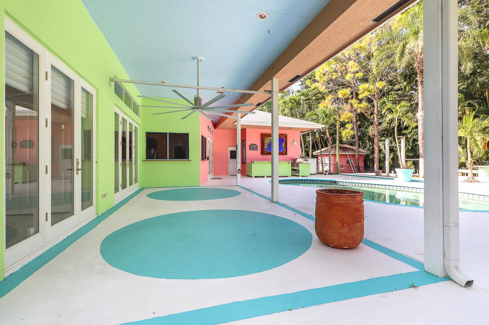 Palm Beach Country Estate - Residential