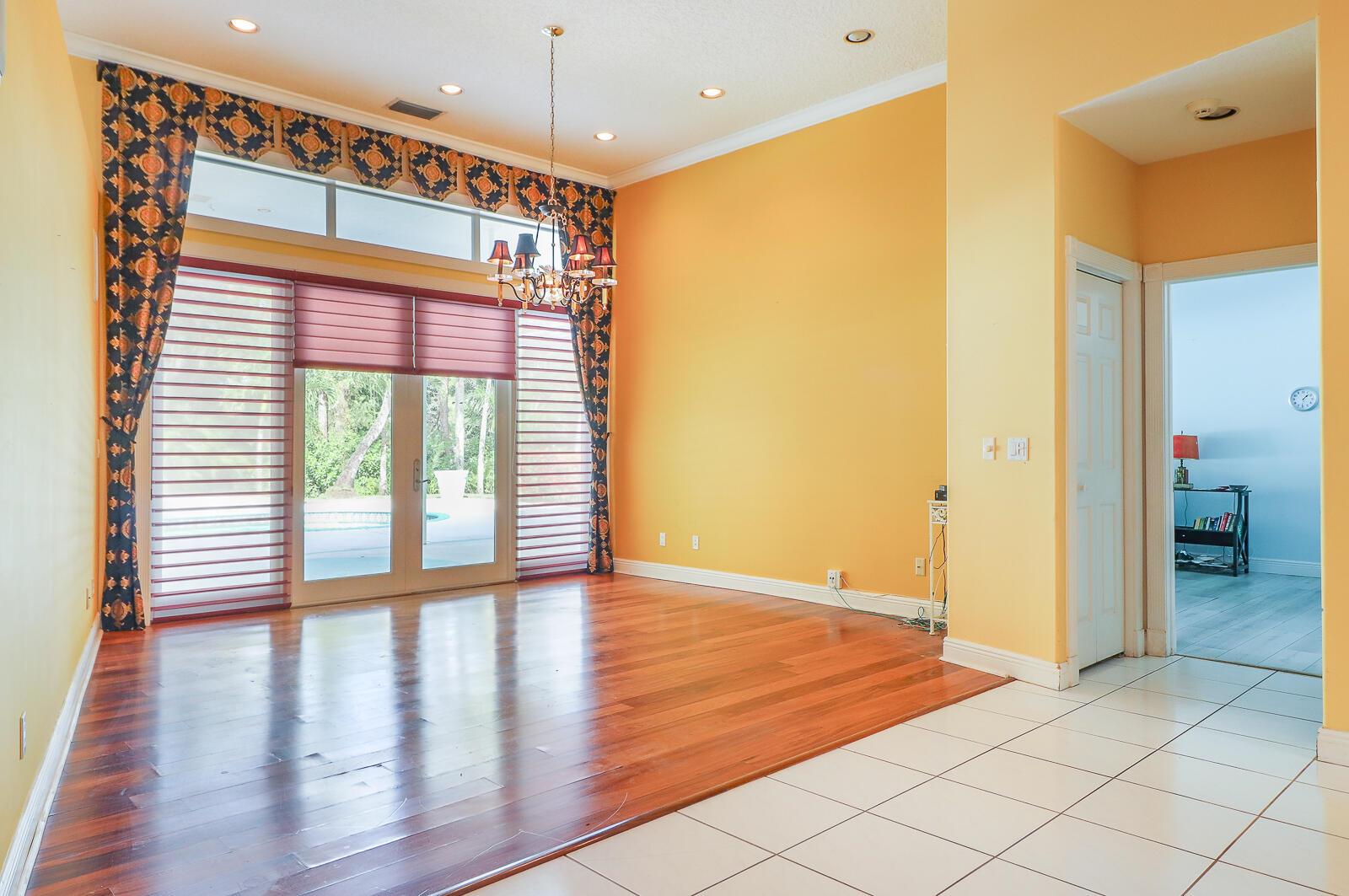 Palm Beach Country Estate - Residential