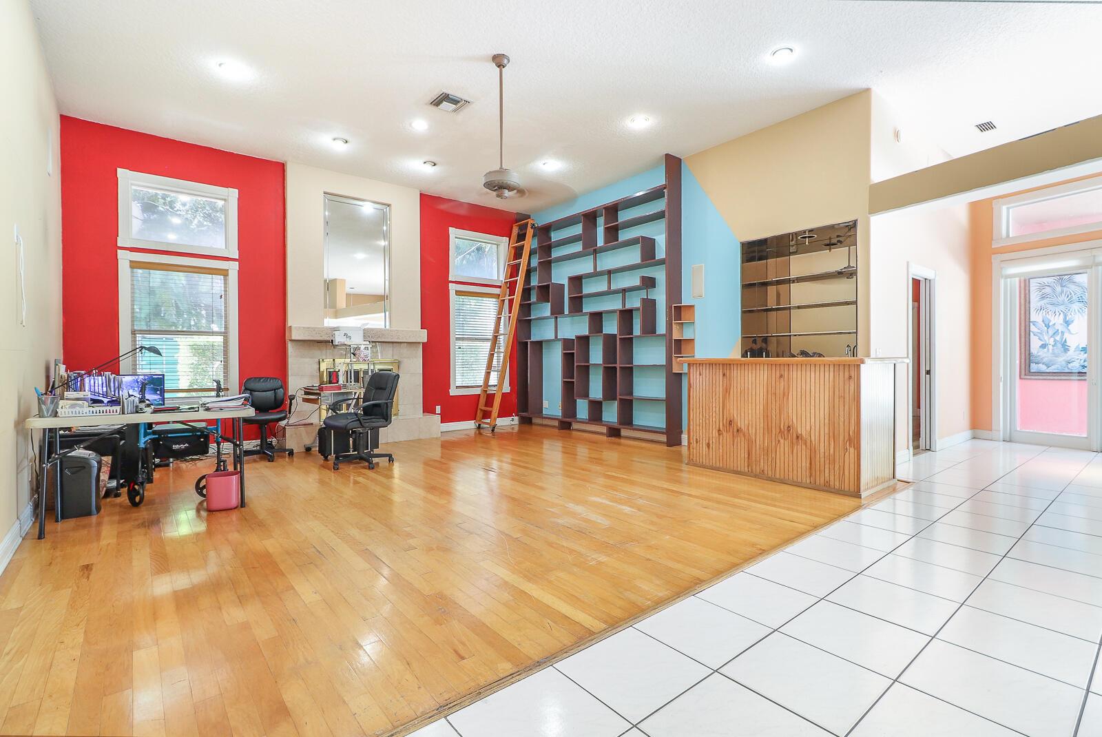 Palm Beach Country Estate - Residential