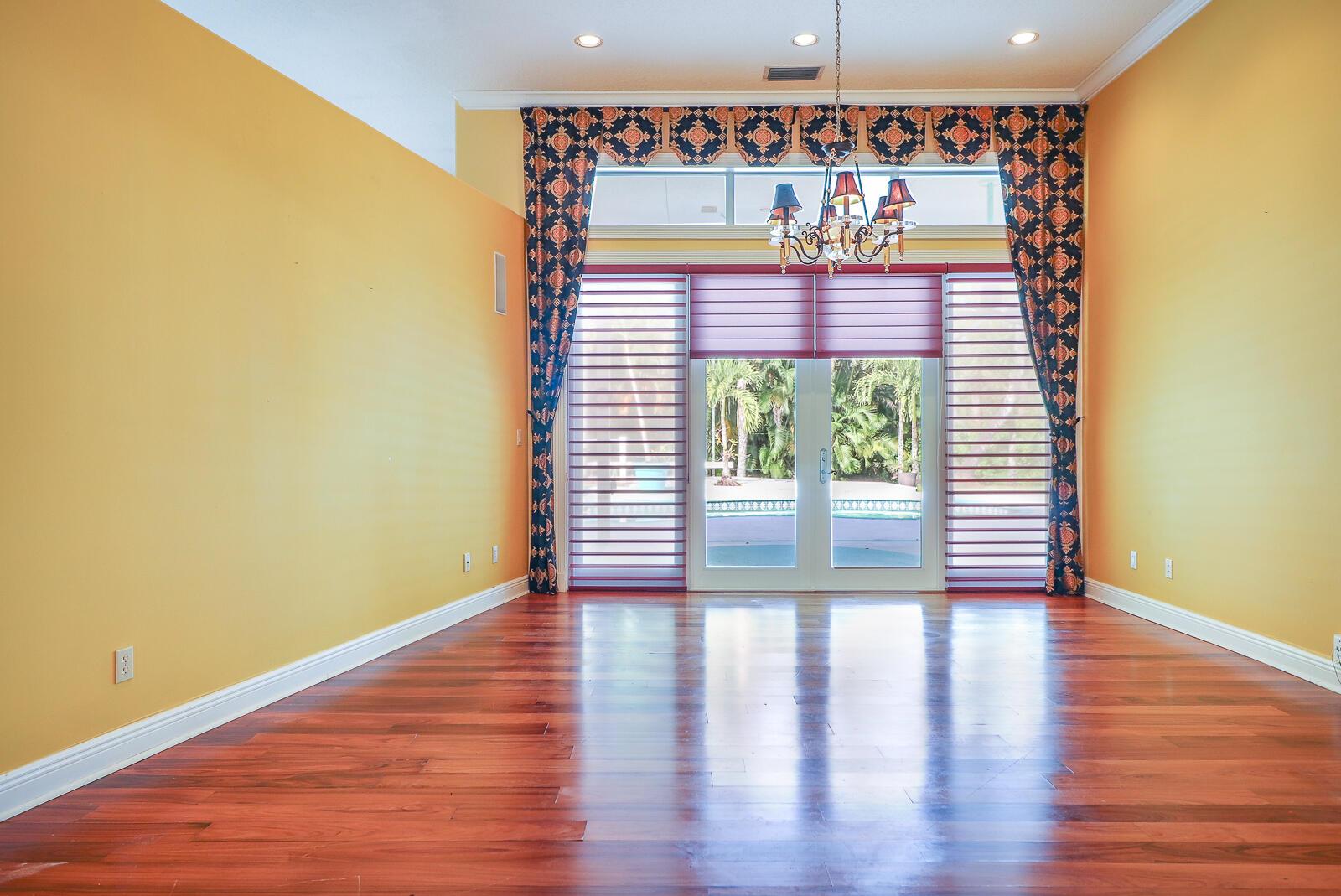 Palm Beach Country Estate - Residential