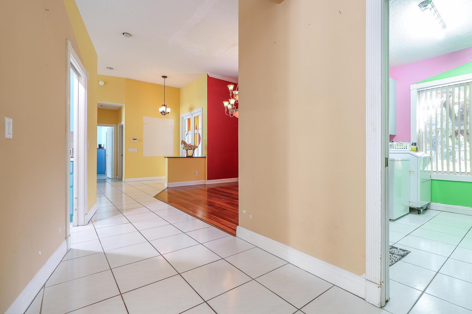 Palm Beach Country Estate - Residential