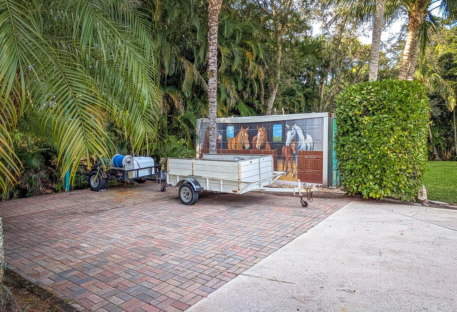 Palm Beach Country Estate - Residential