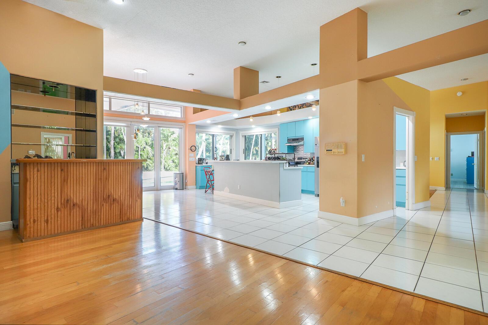 Palm Beach Country Estate - Residential