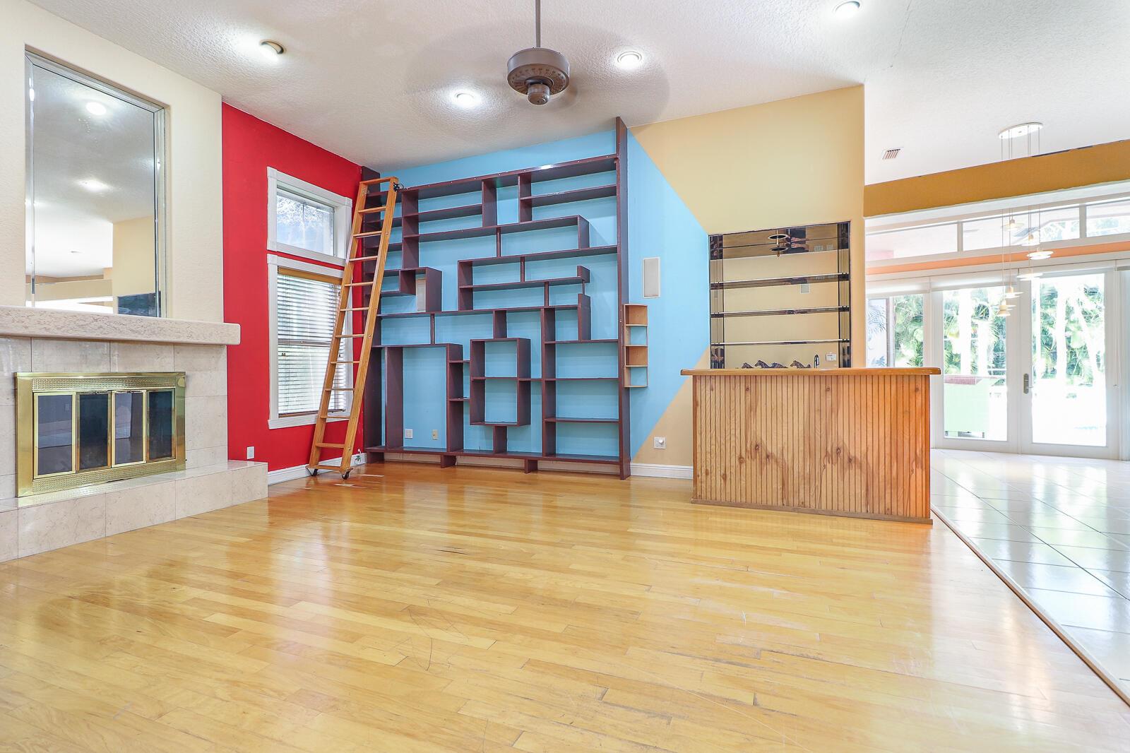 Palm Beach Country Estate - Residential