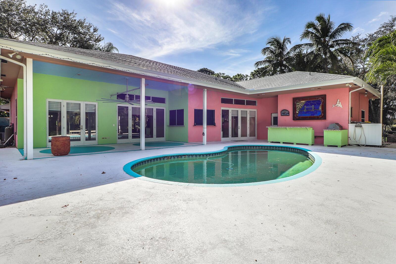 Palm Beach Country Estate - Residential