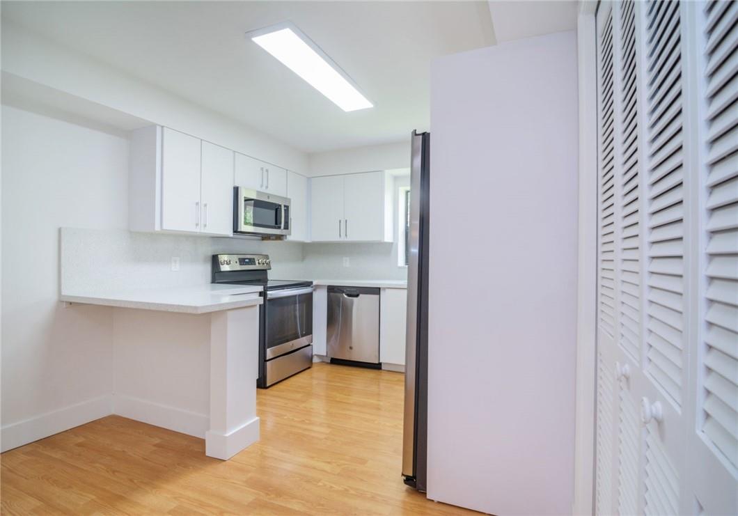 CC APTS AT BONAVENTURE - Residential Lease