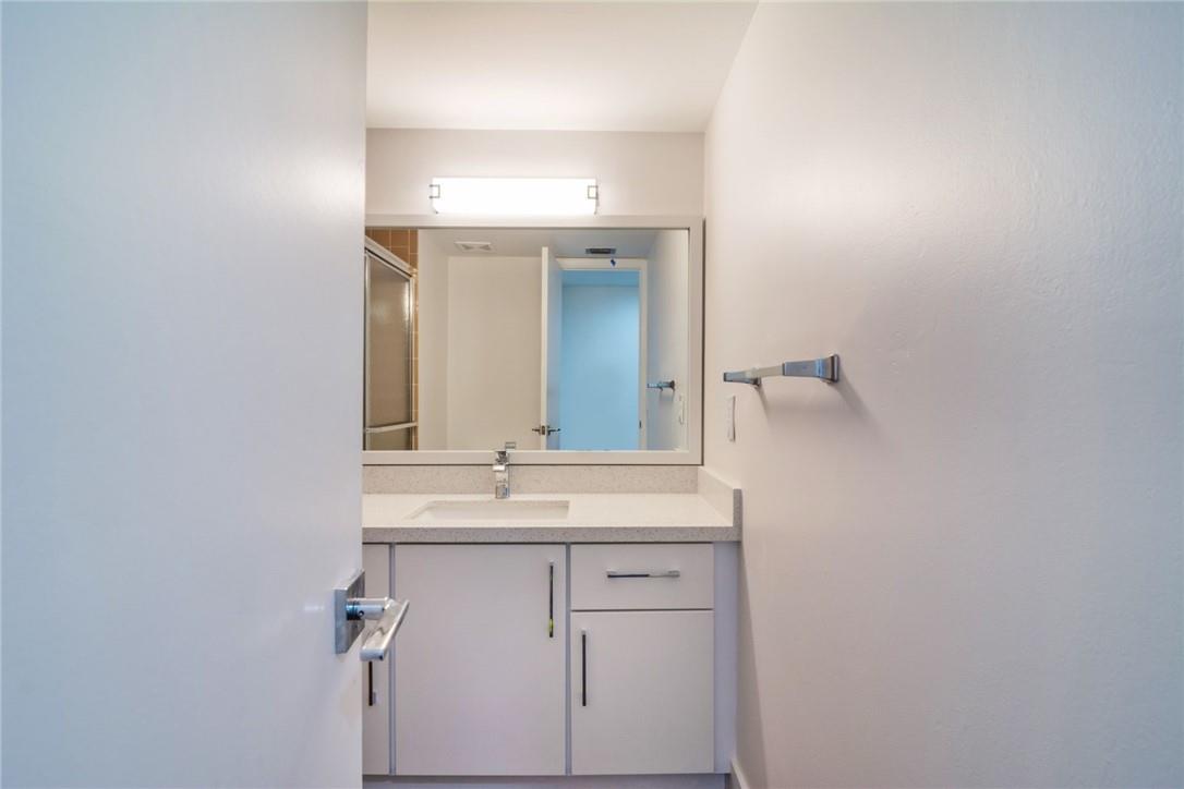 CC APTS AT BONAVENTURE - Residential Lease