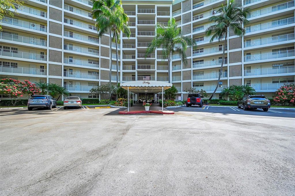 Photo of 3051 N Course Drive #508, Pompano Beach, FL 33069 (MLS # F10438429)