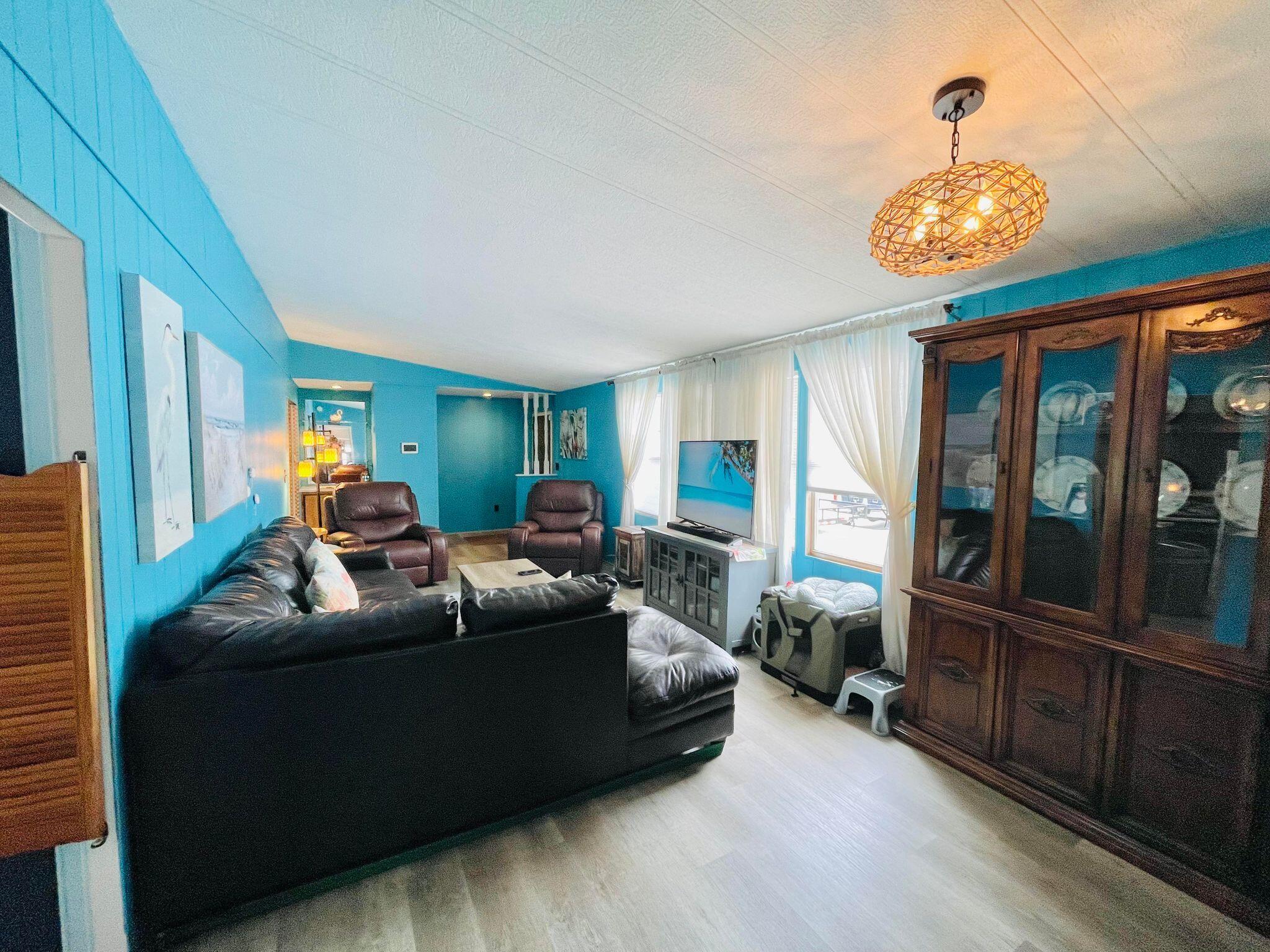 TAYLOR CREEK - Residential