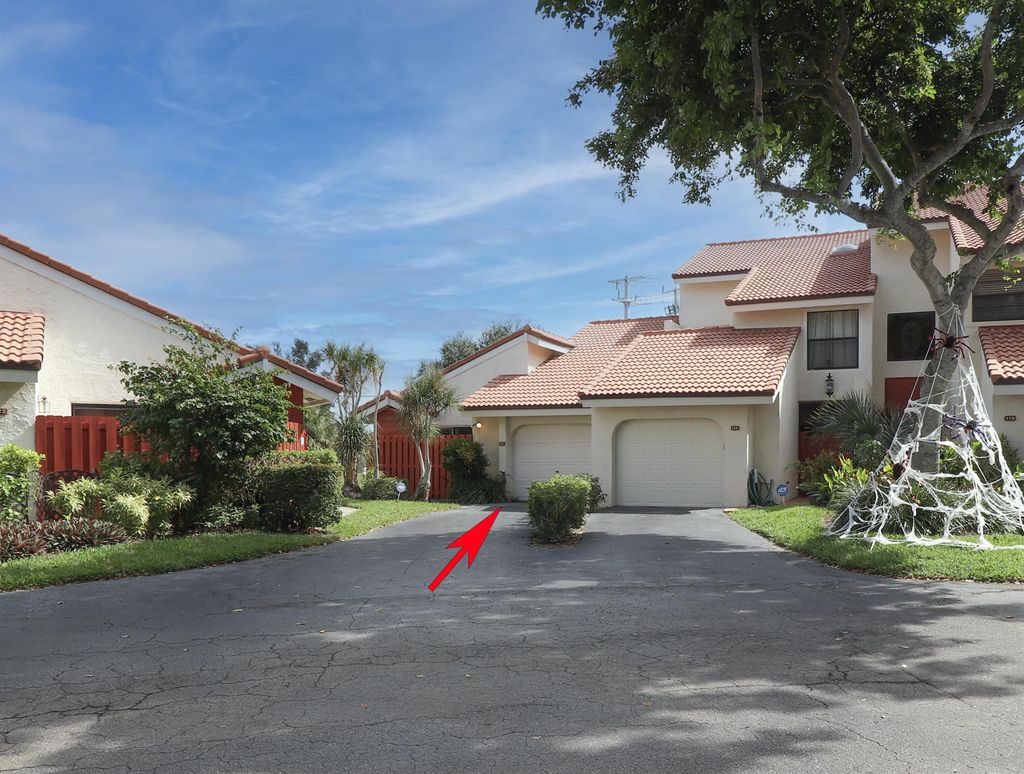 Photo of 1800 Embassy Drive #121, West Palm Beach, FL 33401 (MLS # R10934151)