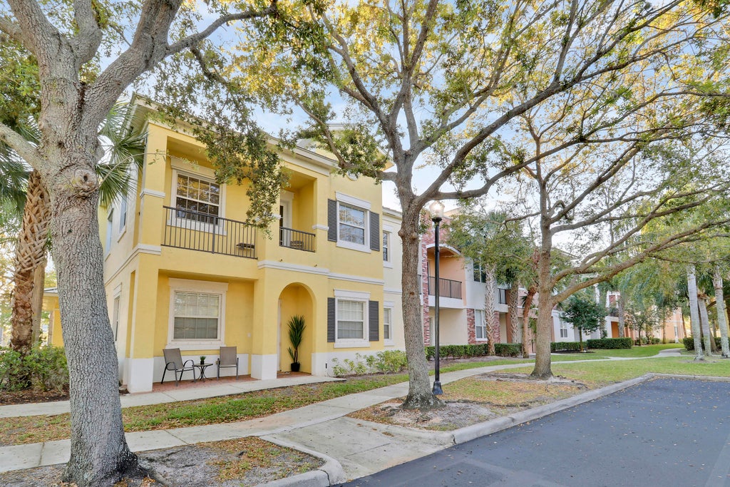 Photo of 10320 SW Stephanie Way #7103, Port Saint Lucie, FL 34987 (MLS # R11071861)
