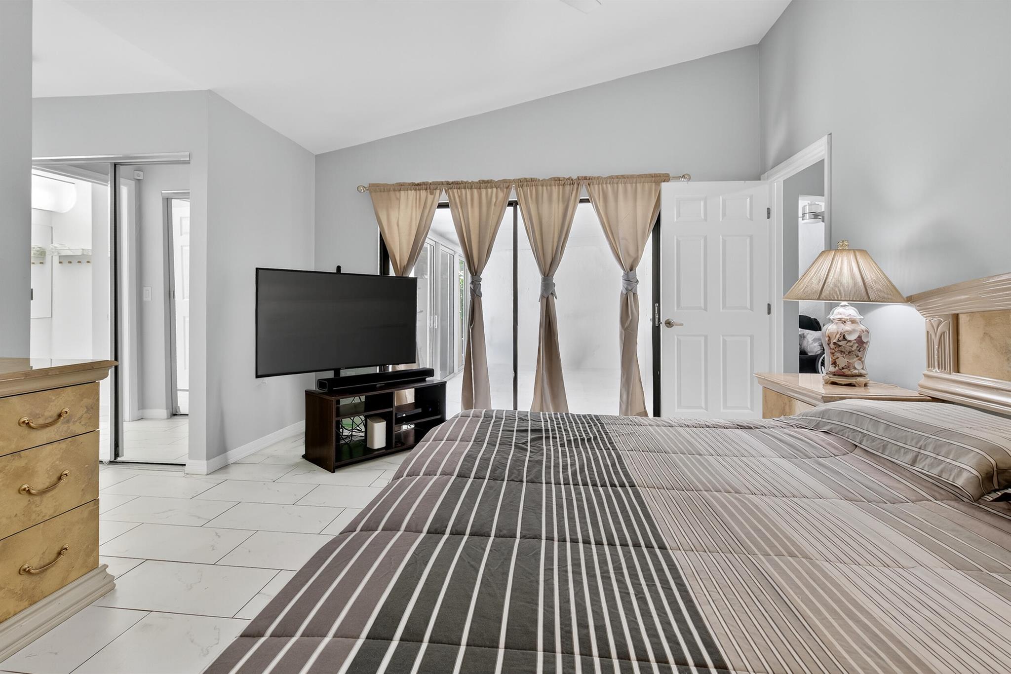 RAINBERRY BAY SEC 10 - Residential