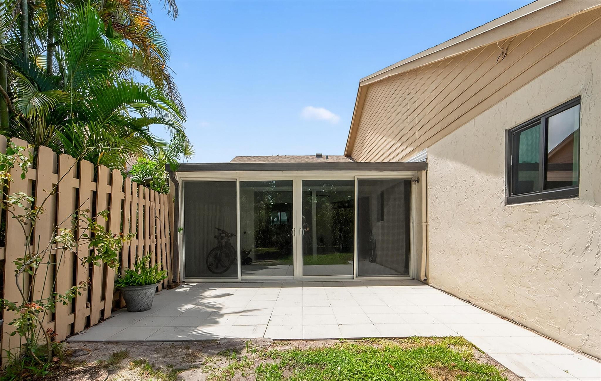 RAINBERRY BAY SEC 10 - Residential