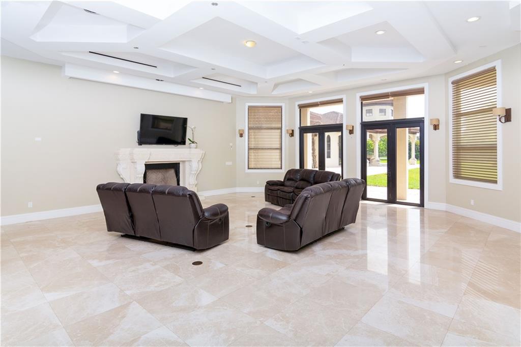 Sunshine Ranches - Residential