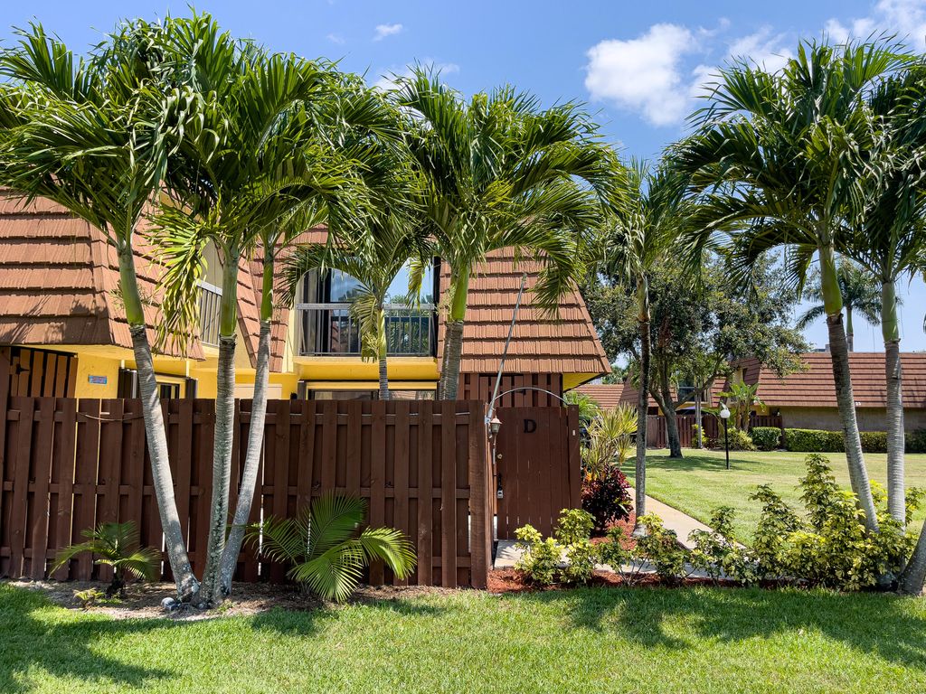 Photo of 825 Center St Street St #24d, Jupiter, FL 33458 (MLS # R10811131)