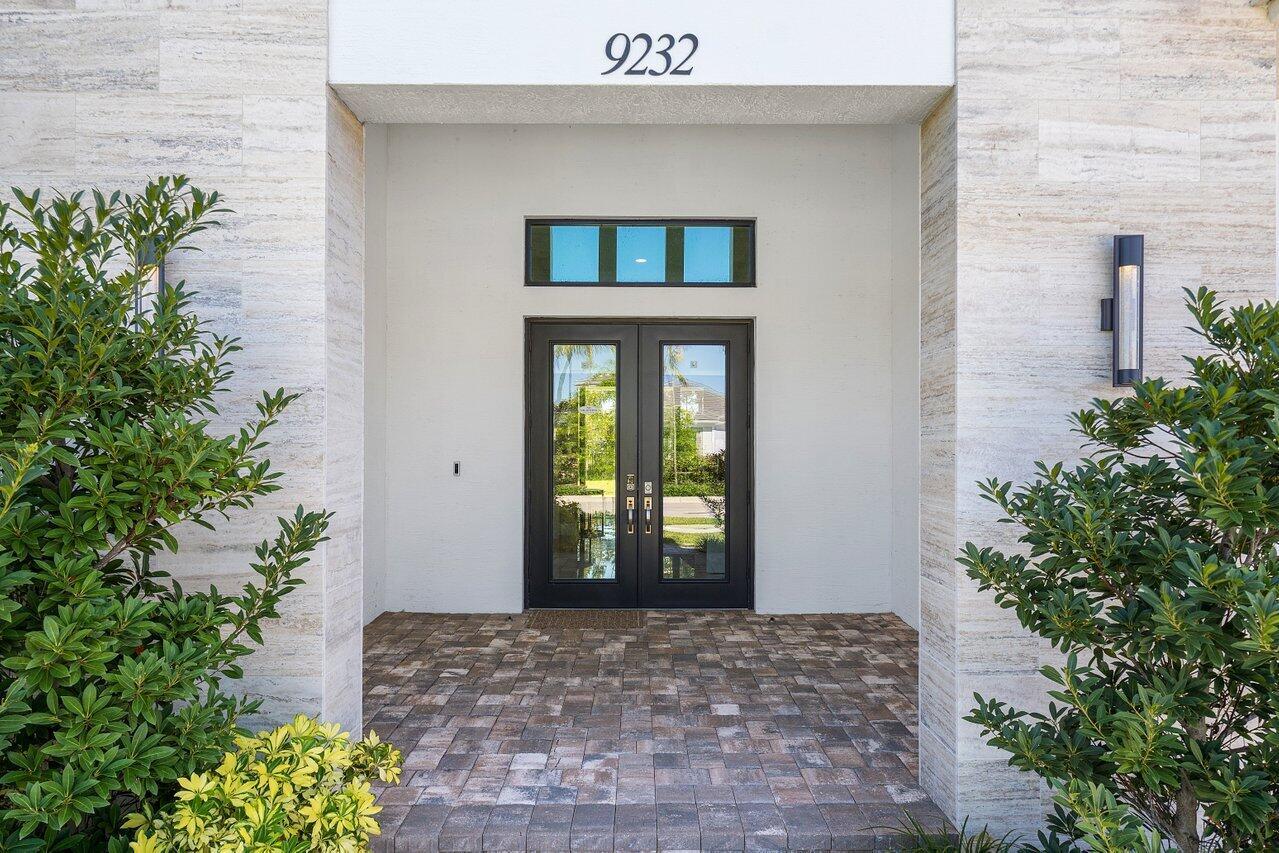9232 Coral Isles Circle