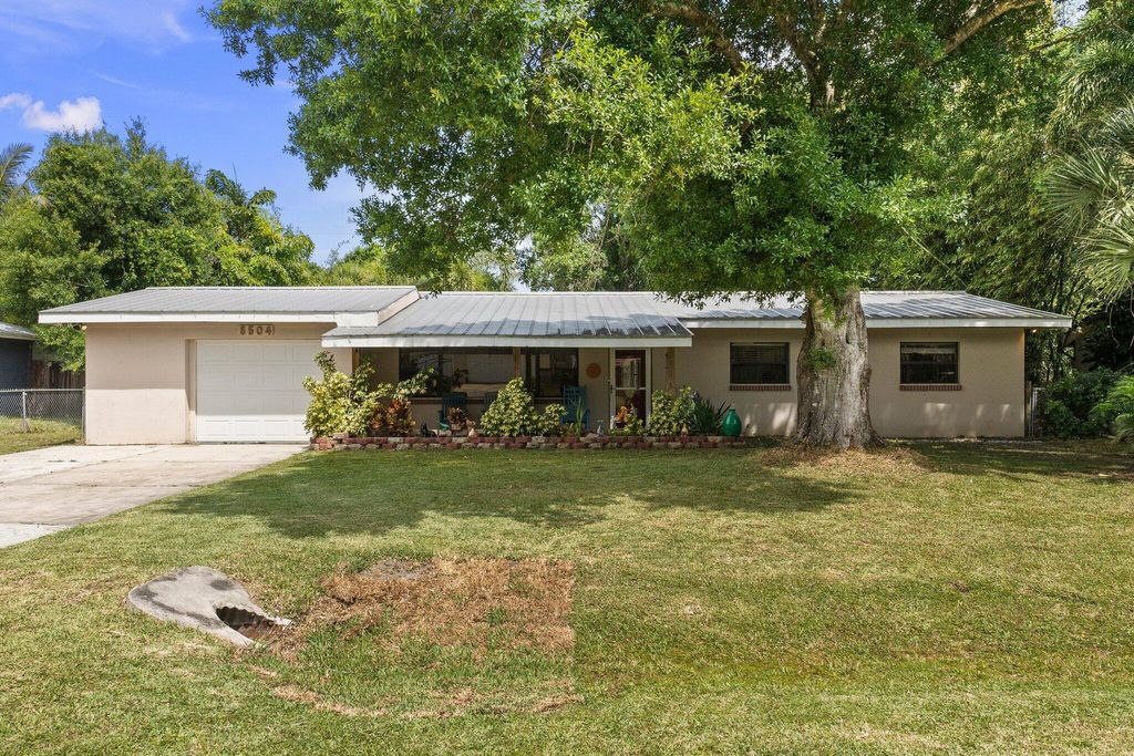 Photo of 8504 Santa Clara Boulevard, Fort Pierce, FL 34951 (MLS # R10972878)