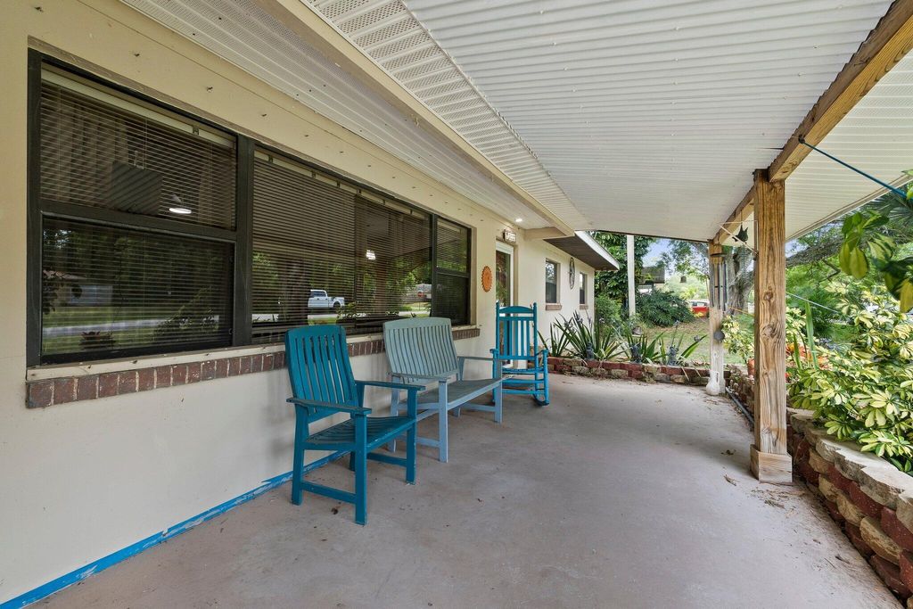 Photo of 8504 Santa Clara Boulevard, Fort Pierce, FL 34951 (MLS # R10972878)