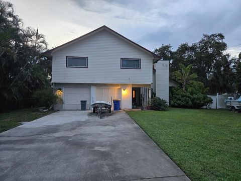 618 SW Hidden River Ave Palm City FL 34990