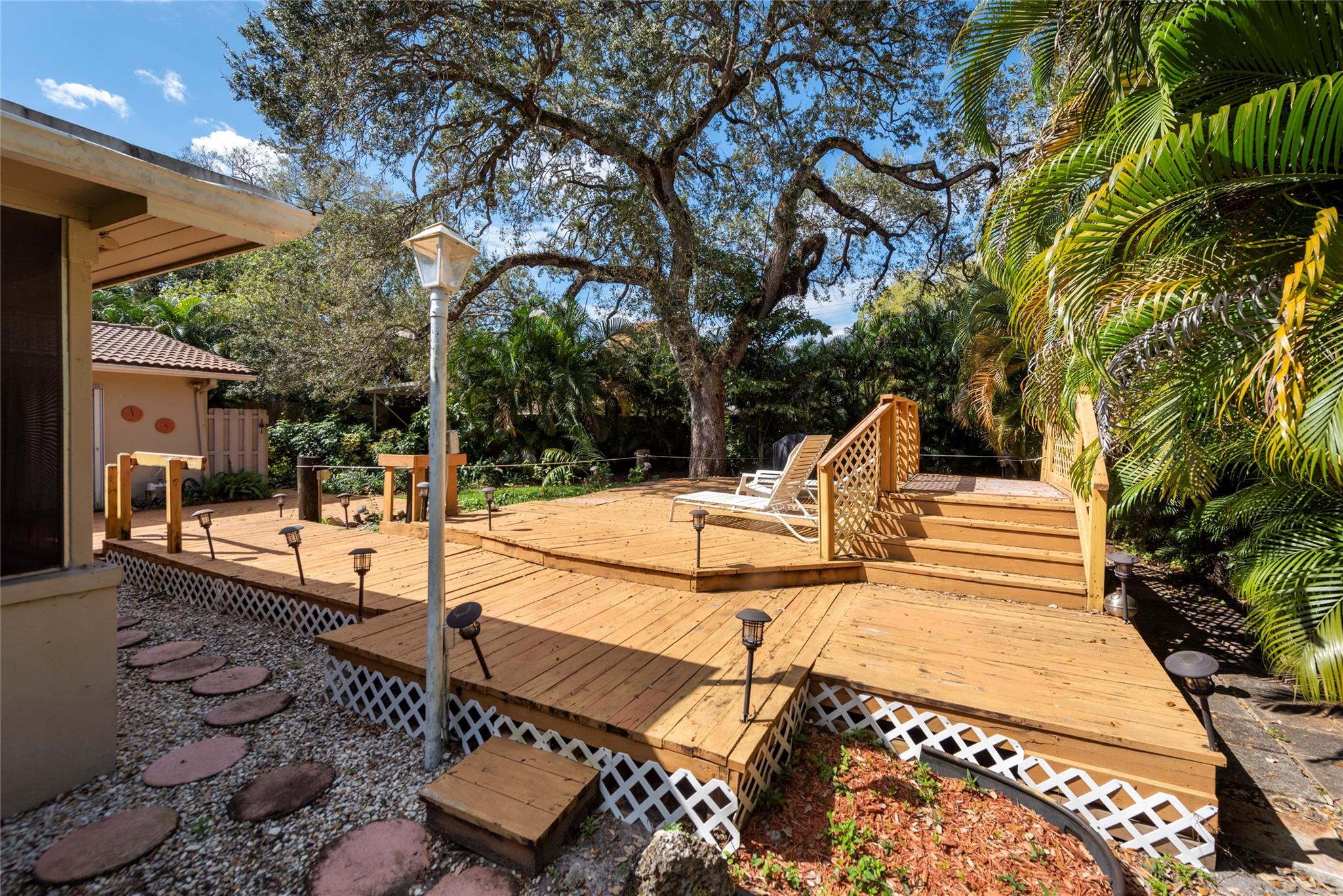 Amen Sub Of 17-50-42 1-72 - Residential