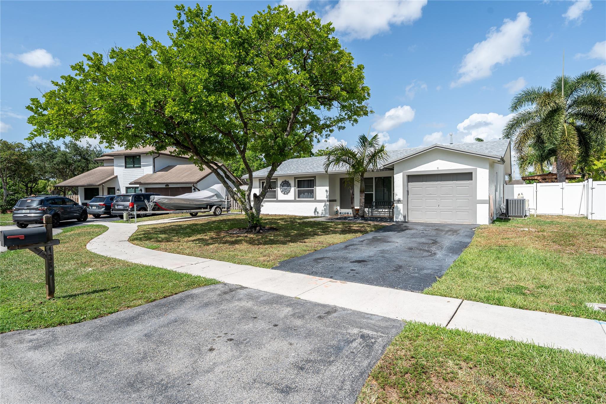 4360 NW 116th Ave
