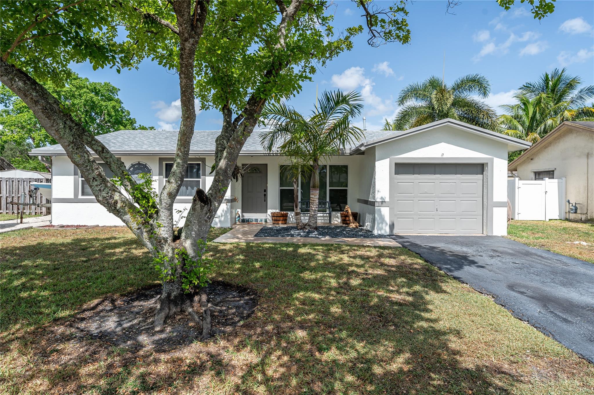 4360 NW 116th Ave