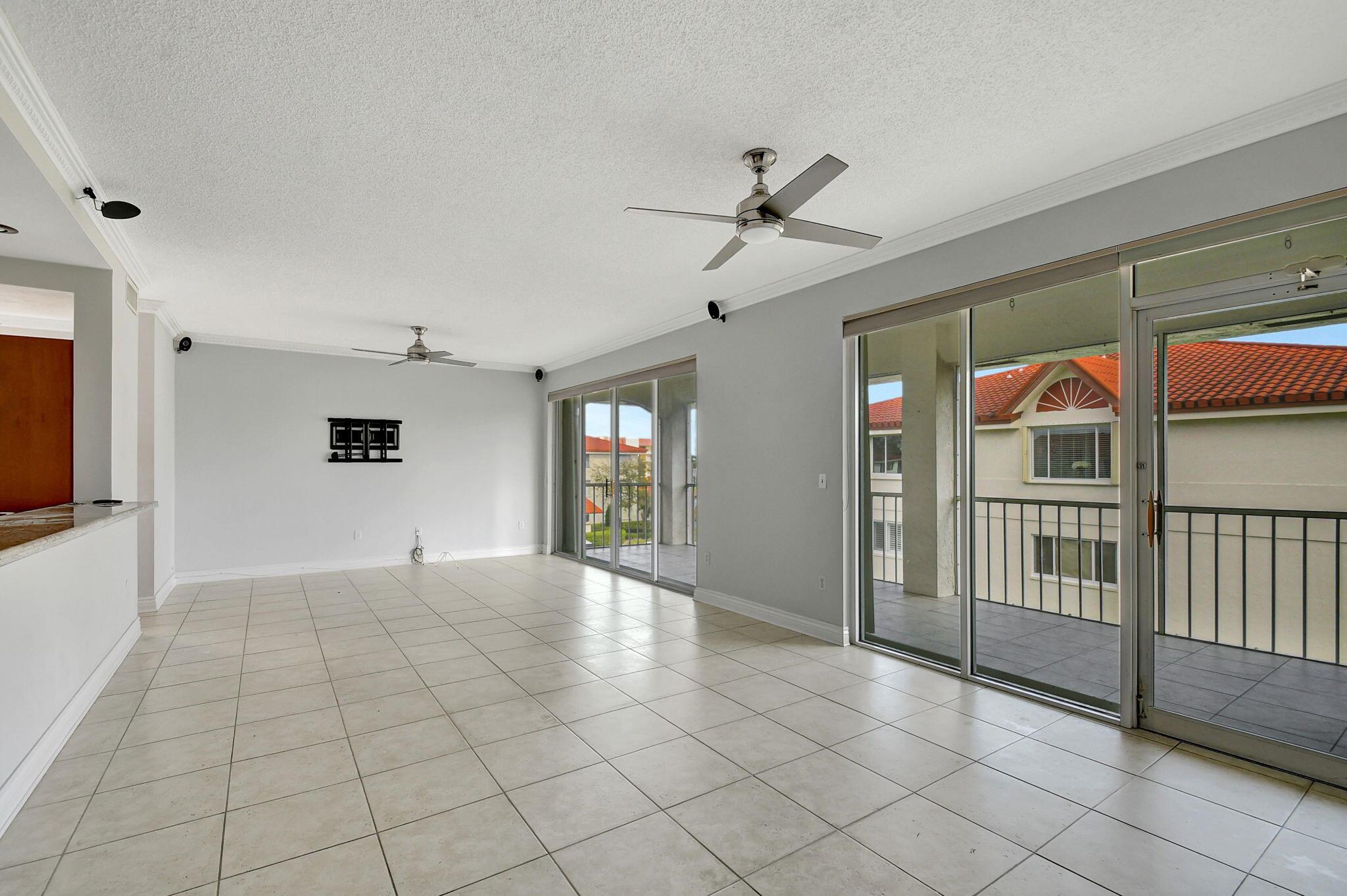 HALF MOON BAY CONDO - Residential