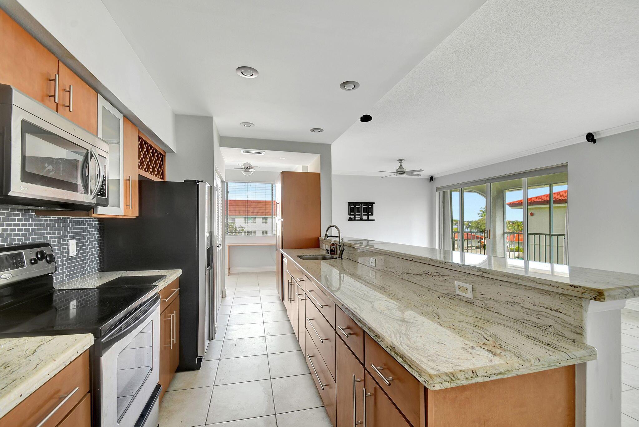 HALF MOON BAY CONDO - Residential