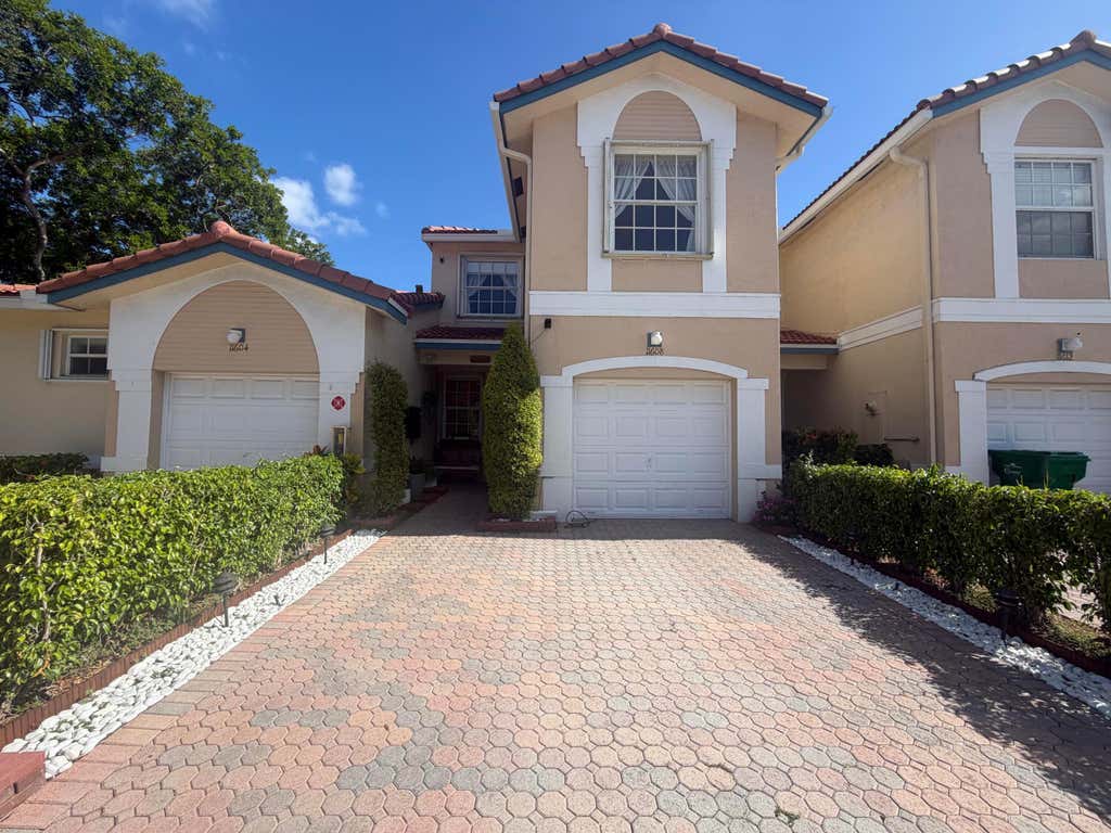 Photo of 11608 NW 47TH Court #11608, Coral Springs, FL 33076 (MLS # B26062051)
