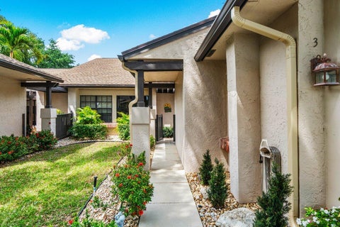 Tiny photo for 5265 FAIRWAY WOODS Drive #3112, Delray Beach, FL 33484 (MLS # B26088941)