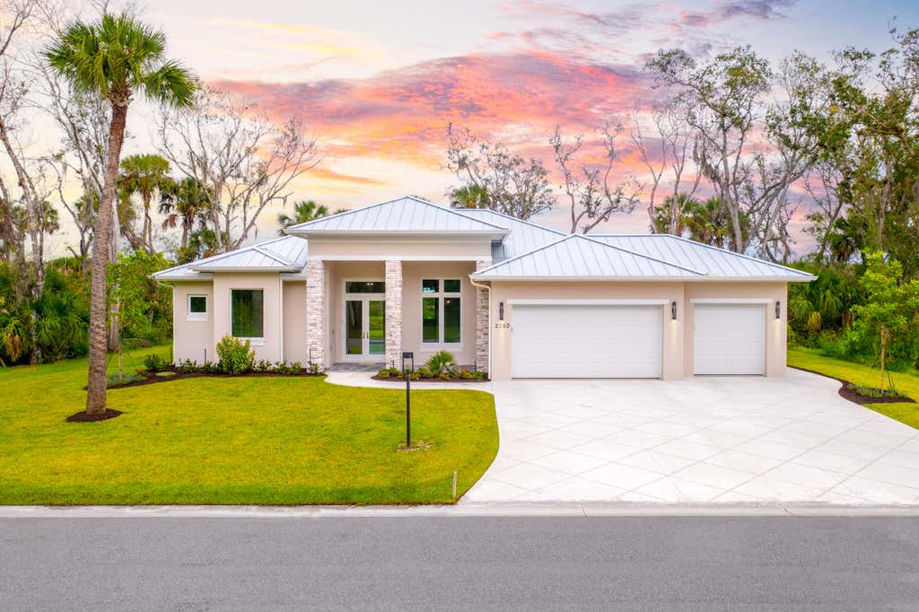 Photo of 2380 Noble Oaks Lane, Fort Pierce, FL 34981 (MLS # R10995603)