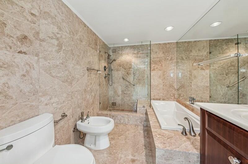 PALM BEACH BILTMORE COND - Residential