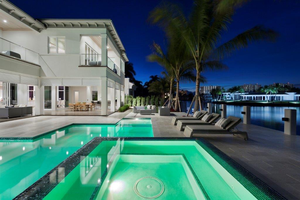 ROYAL PALM YACHT & COUNTRY CLUB - Residential