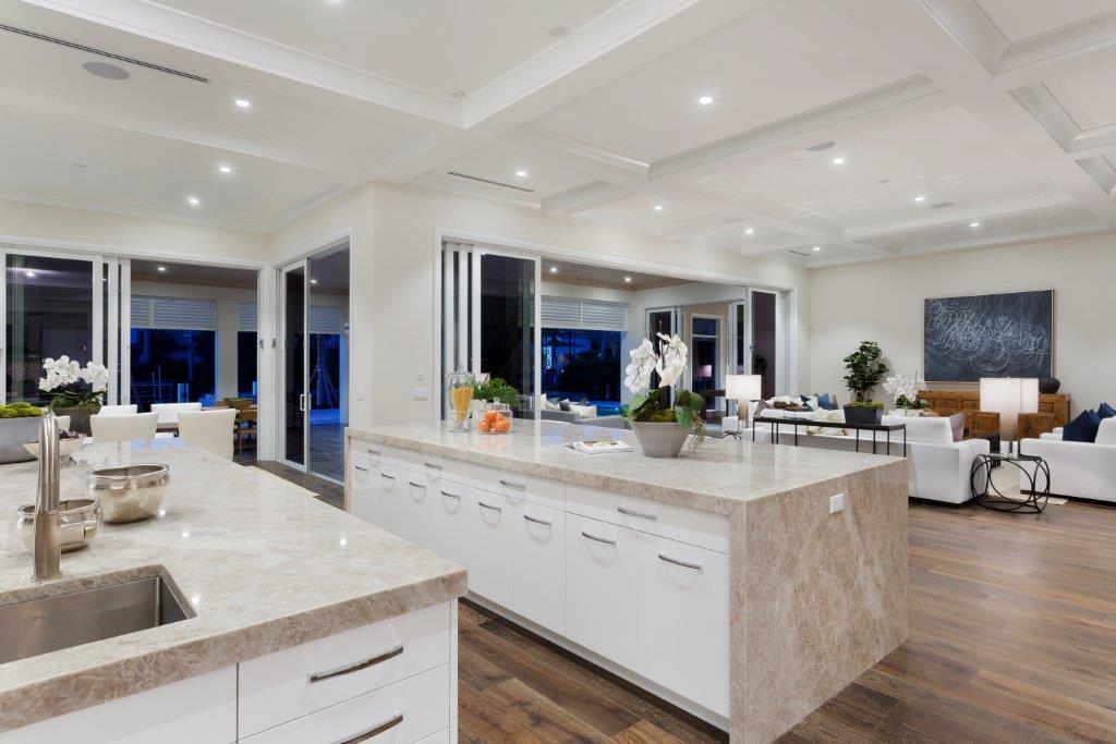 ROYAL PALM YACHT & COUNTRY CLUB - Residential