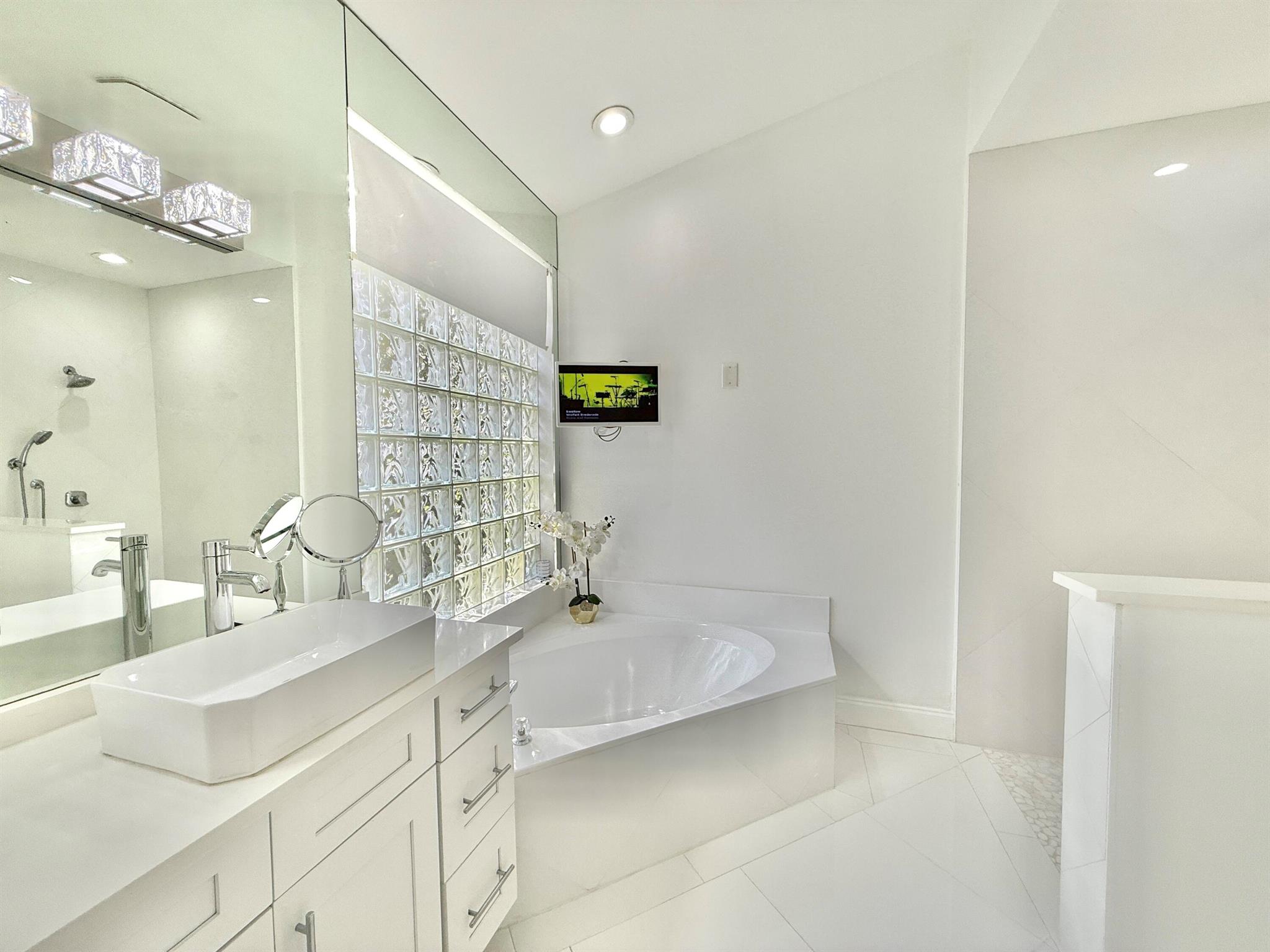 Newport Bay Club - Residential