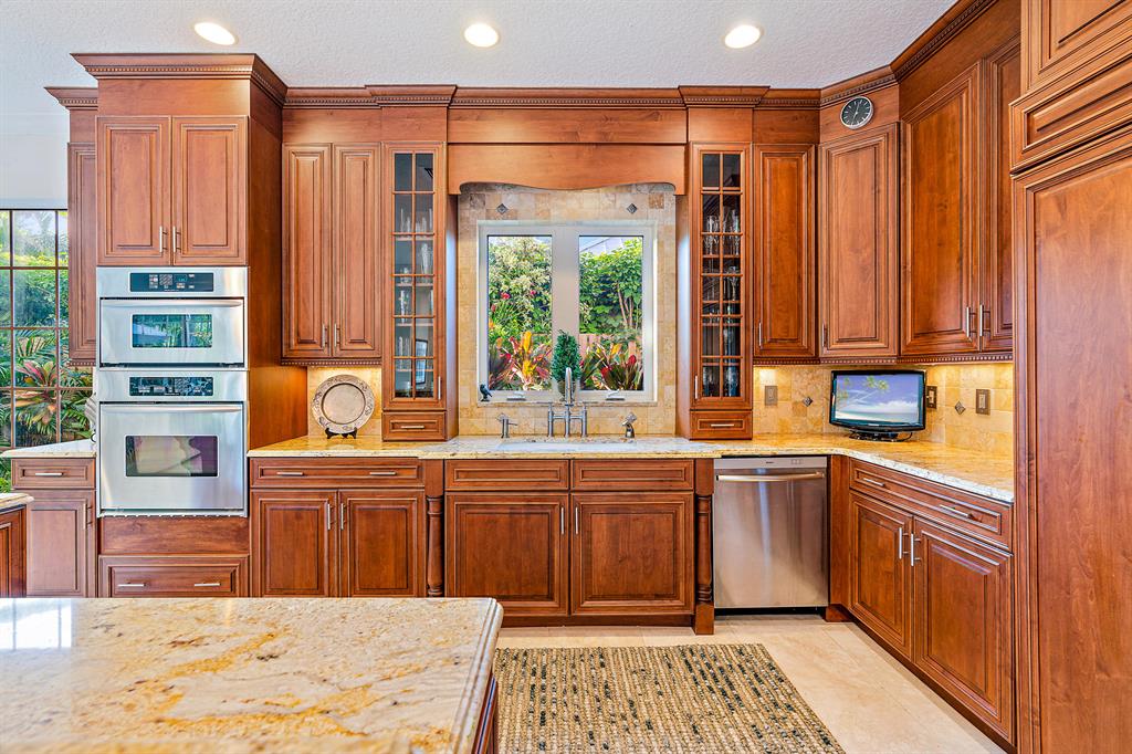 JUPITER INLET BEACH COLON - Residential