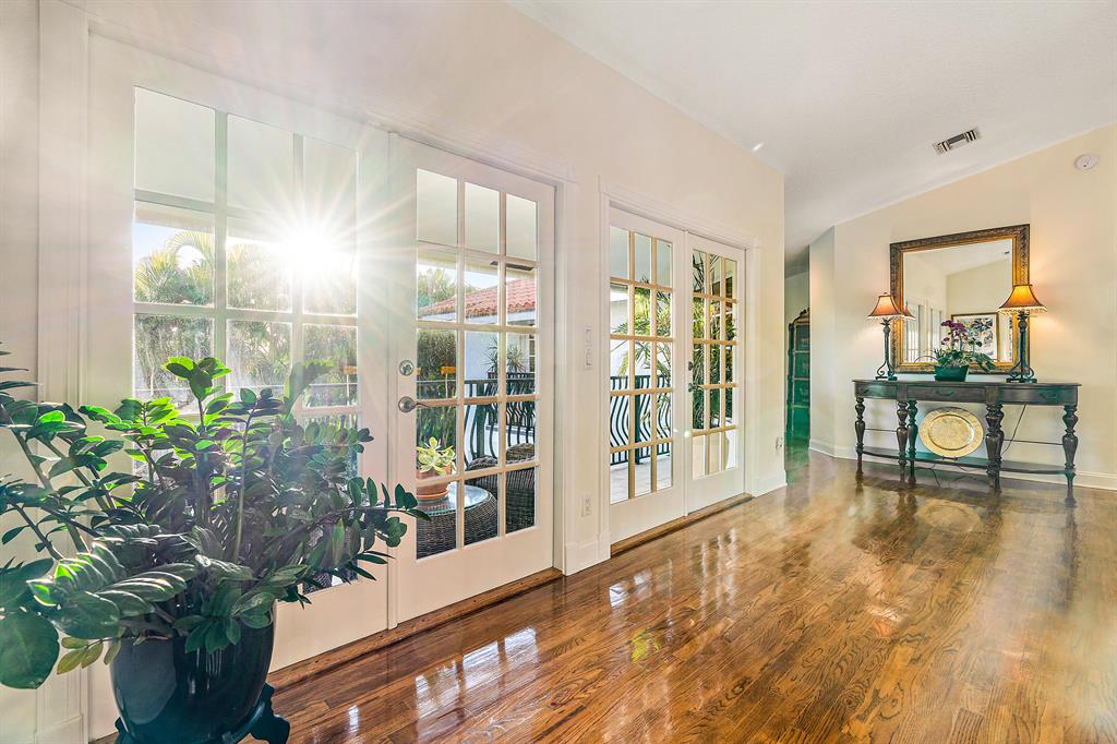 JUPITER INLET BEACH COLON - Residential