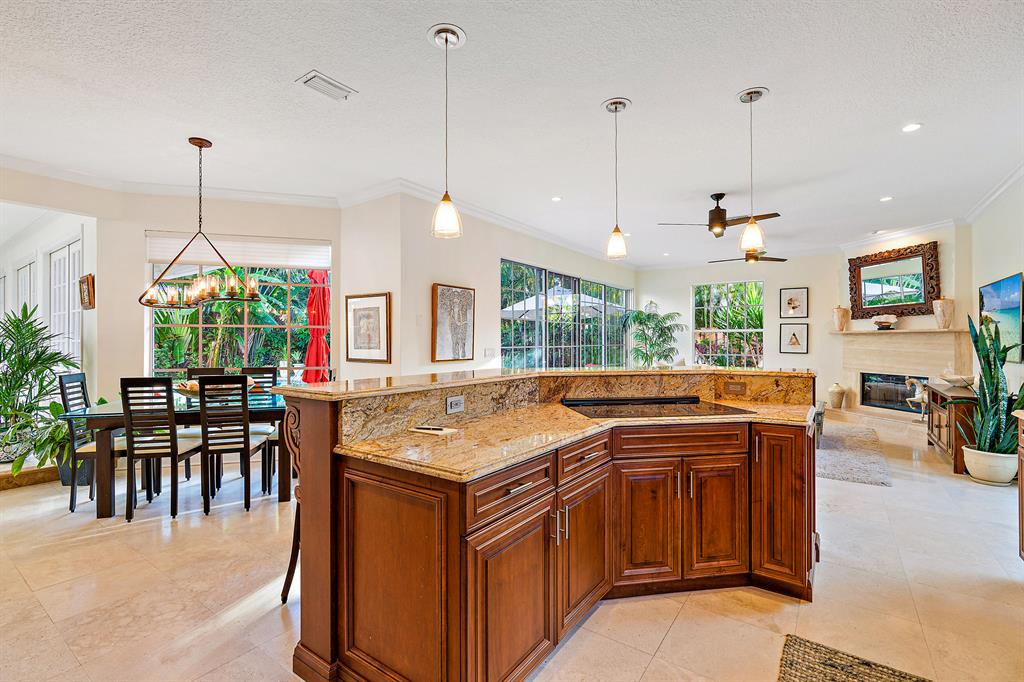 JUPITER INLET BEACH COLON - Residential