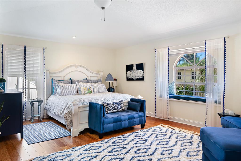 JUPITER INLET BEACH COLON - Residential