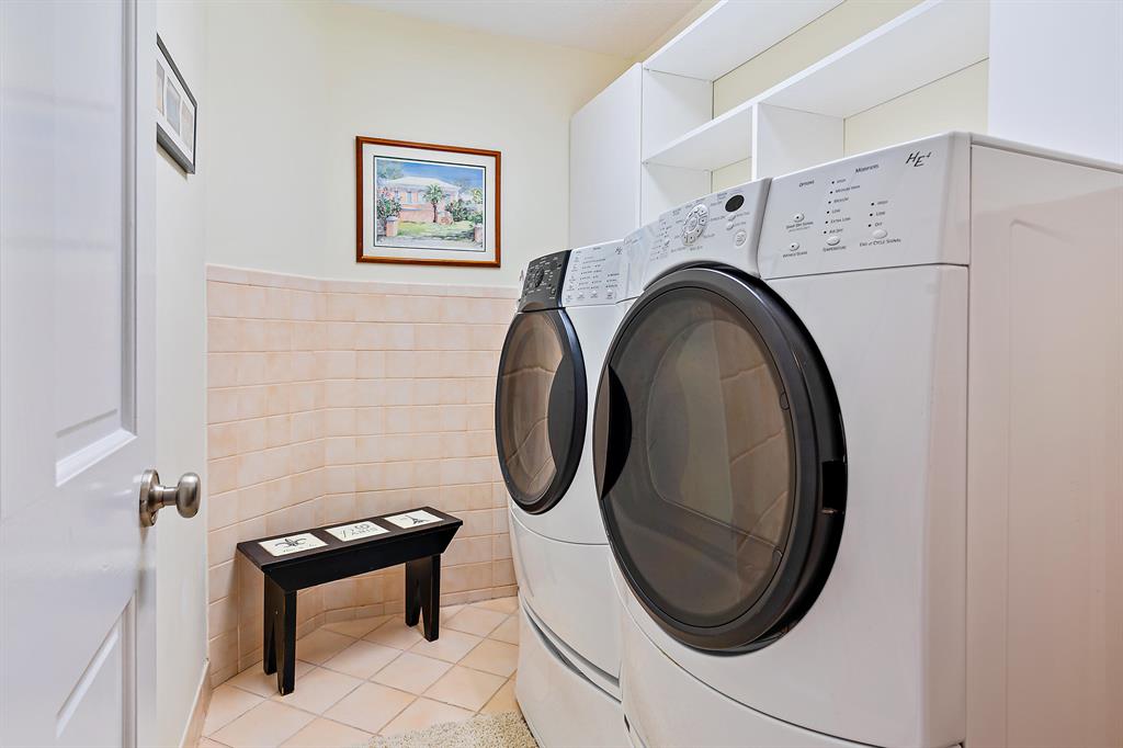 JUPITER INLET BEACH COLON - Residential