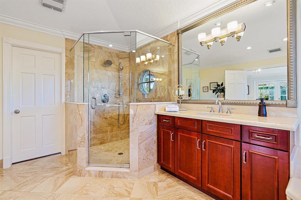 JUPITER INLET BEACH COLON - Residential