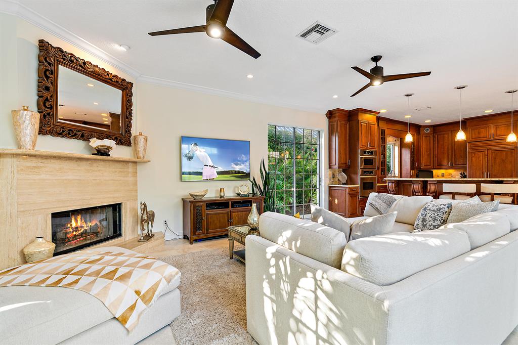 JUPITER INLET BEACH COLON - Residential