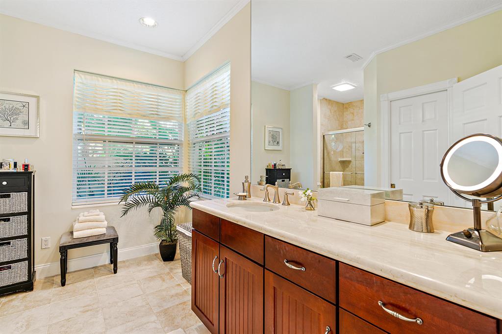 JUPITER INLET BEACH COLON - Residential