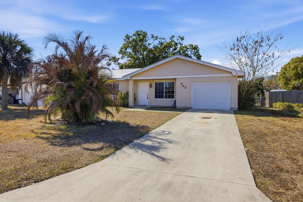 Photo of 402 SW Eastport Circle, Port Saint Lucie, FL 34953 (MLS # R11165765)