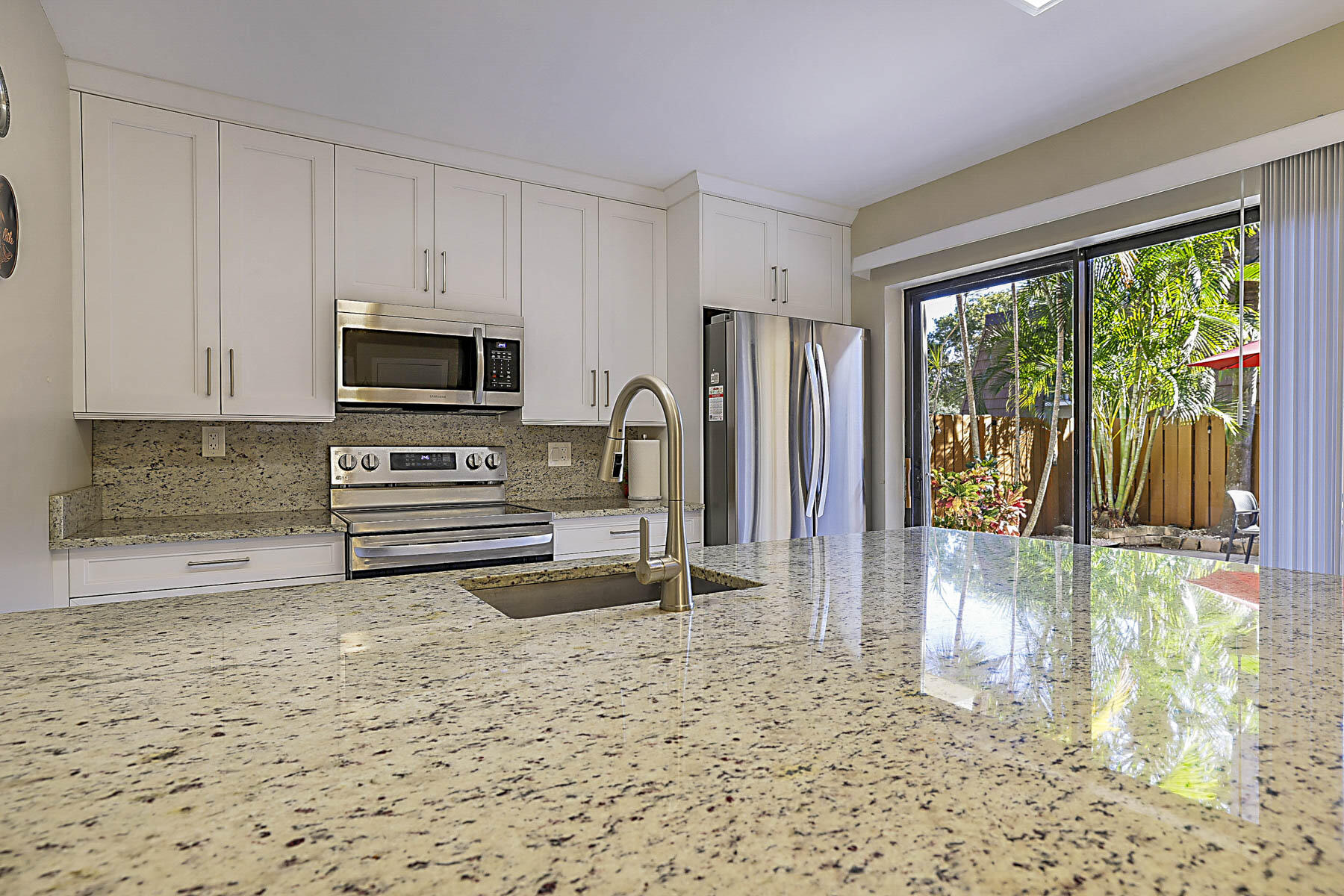 RIVER North of the Bluffs - Residential Lease