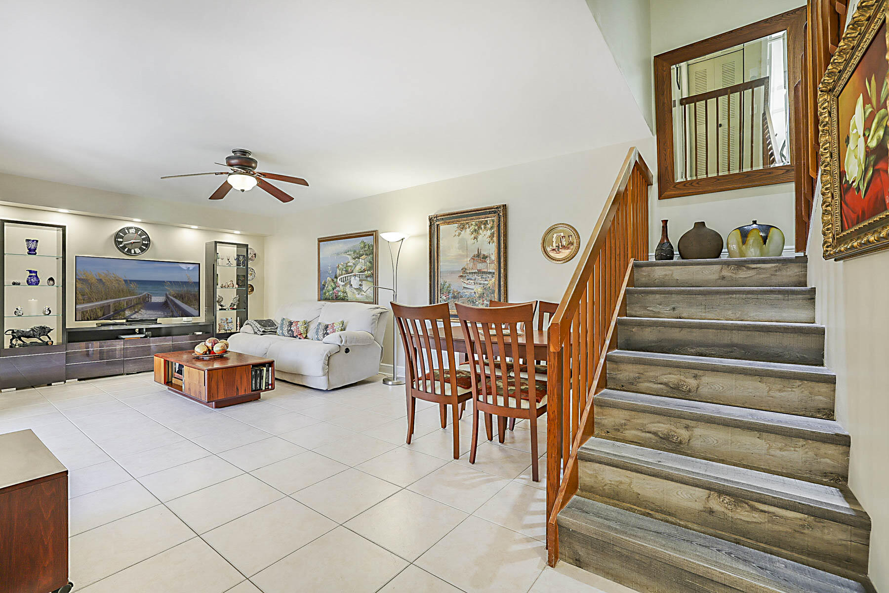 RIVER North of the Bluffs - Residential Lease